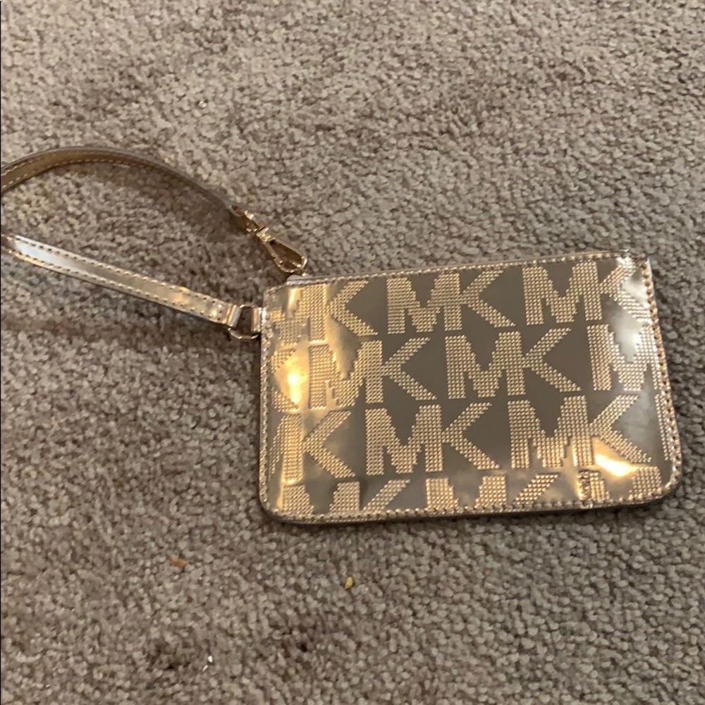 Michael Kors Rose Gold Jet Set Metallic Wristlet
